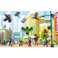 Spidey Sightseeing Tour with Friends - Thumbnail View 1