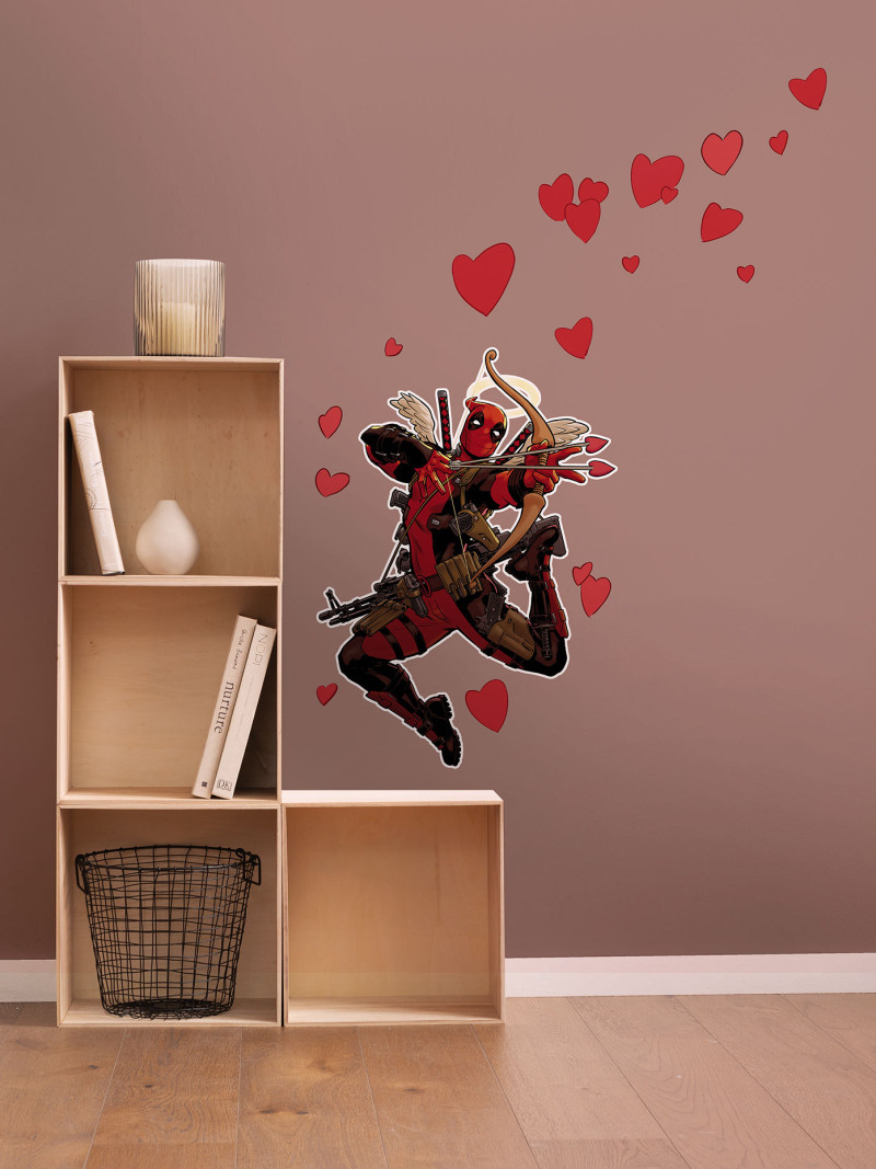Deadpool Lovepool - View 1