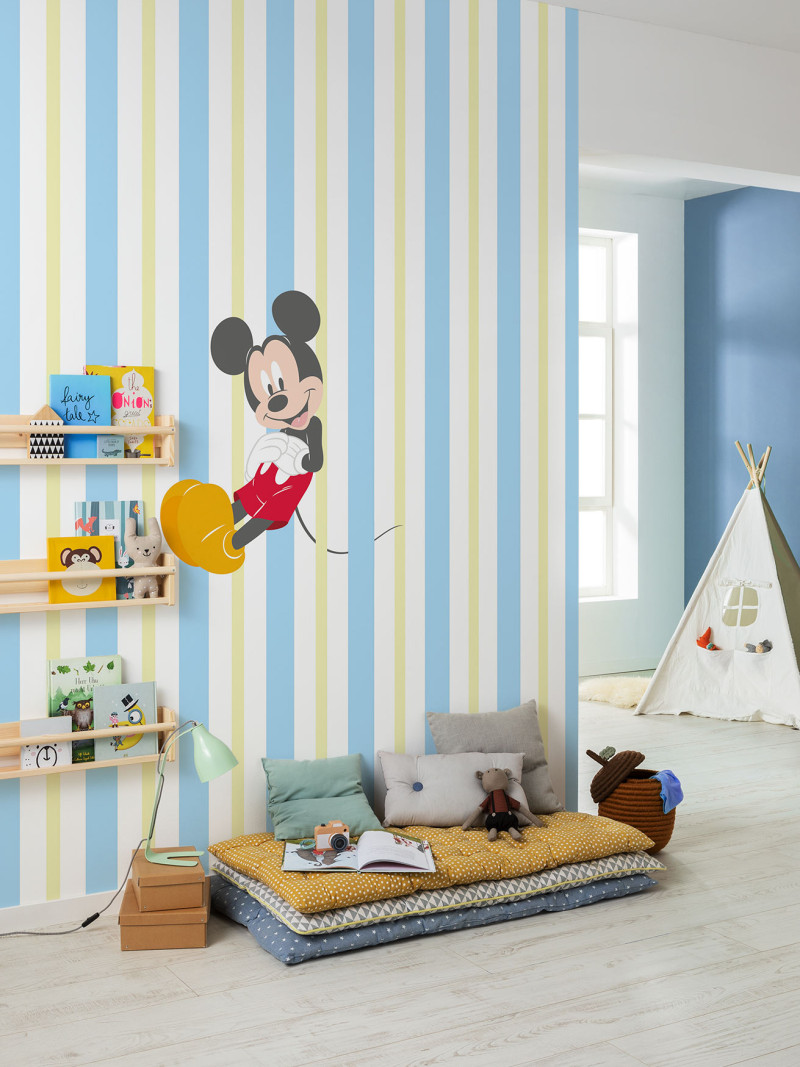 Mickey Relax - View 1