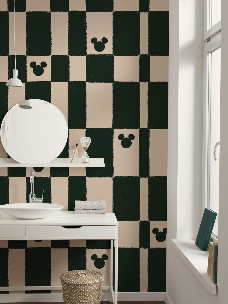 Disney Mickey Mouse Green Chess - View 1