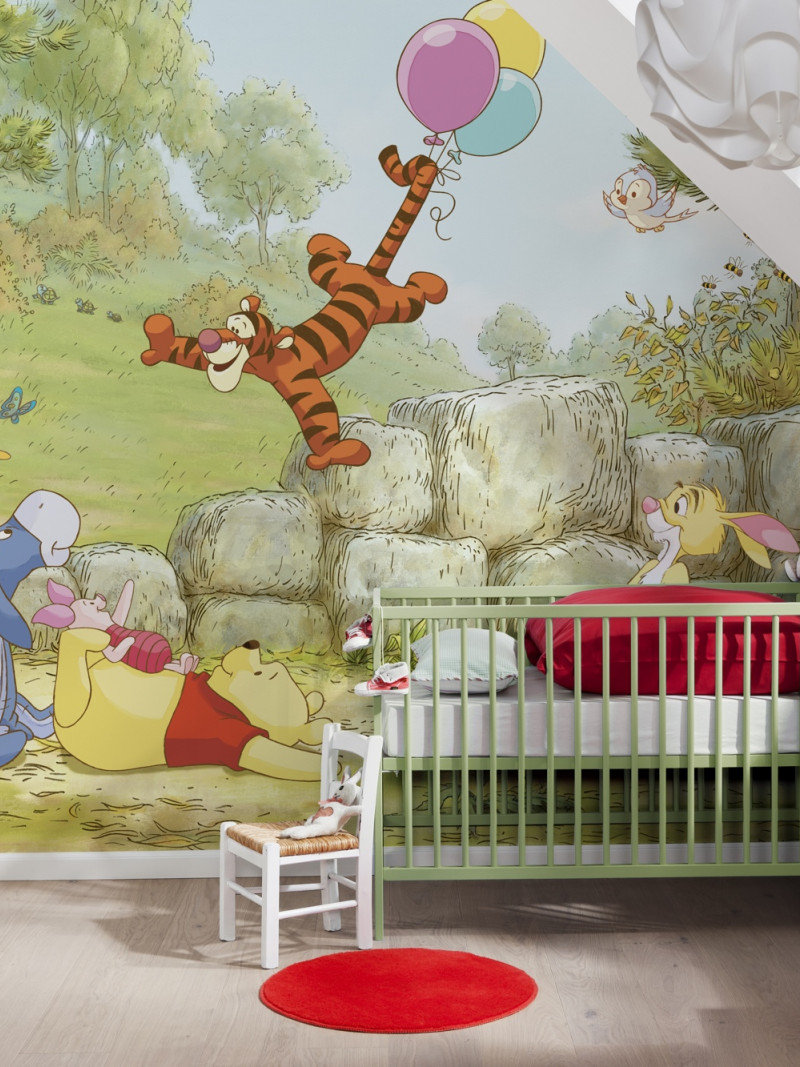 Winnie the Pooh Ballooning - View 1