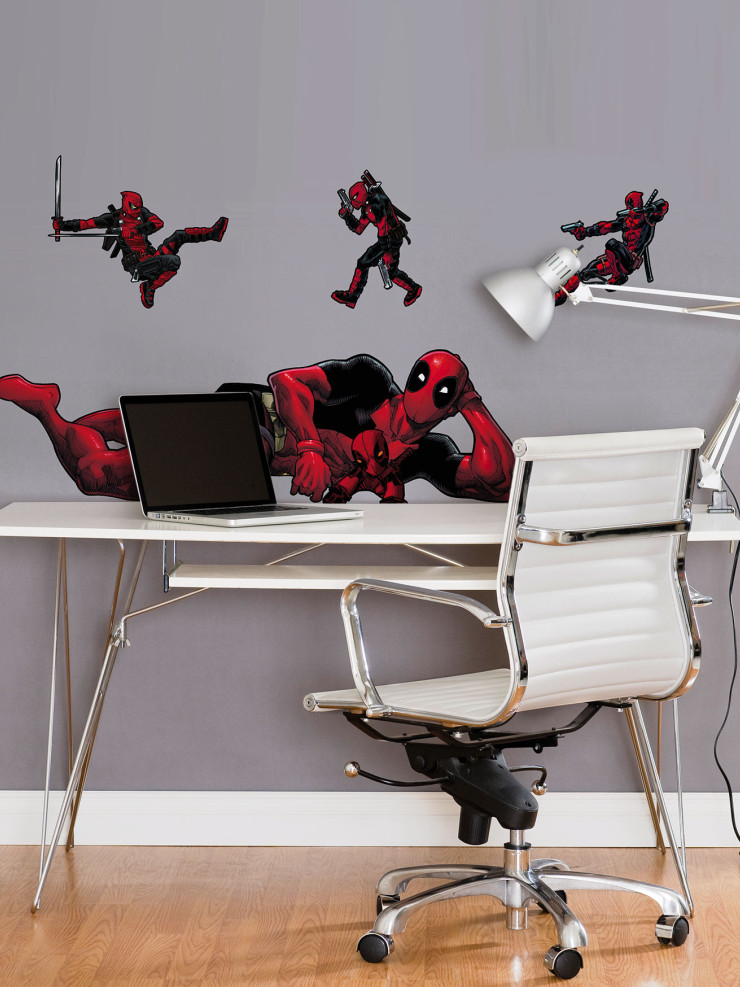 Deadpool Posing