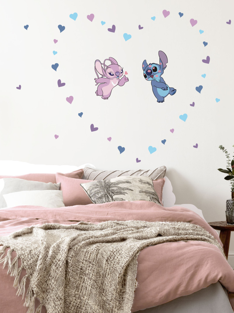 Disney Stitch in Love - View 1