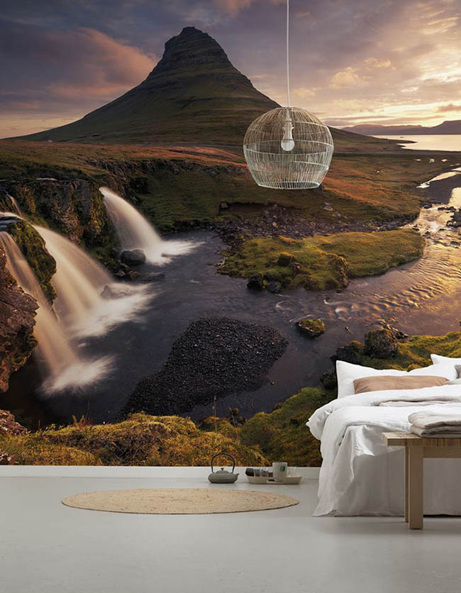 Schlafzimmer mit Landschaftstapete Wasserfall