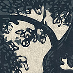 Tronco de árbol pintado de oscuro - View 1