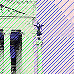 Bâtiment avec colonnes et bandes violettes à droite de l'image
