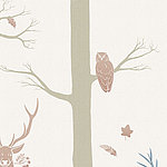 Сидящая на дереве сова и олень в левом нижнем углу